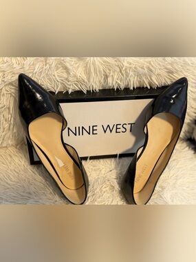 Nine West Black Pointed-Toe Flats